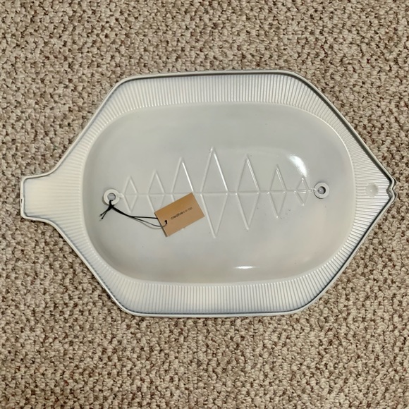Creative Co Op Fish Platter Plate - Picture 2 of 2